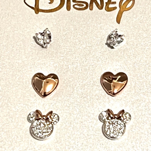 Disney Minnie Mouse “I LOVE MINNIE” Earring Set Trio NEW IN BOX - Picture 2 of 4